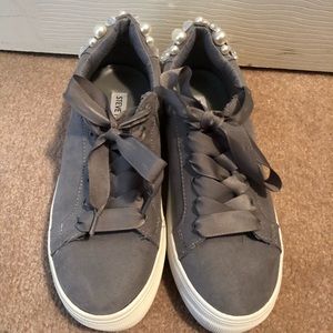 Steve Madden sneakers!!